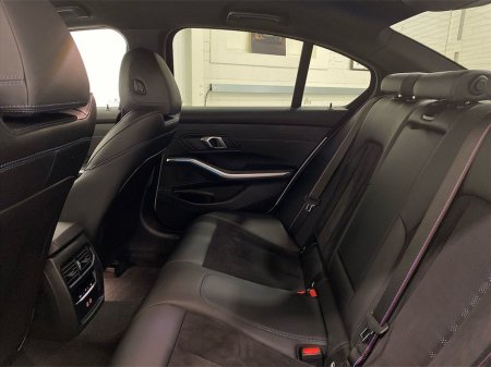 2024 BMW 3 Series - thumbnail 11