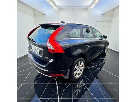 2017 Volvo XC60 - thumbnail 4