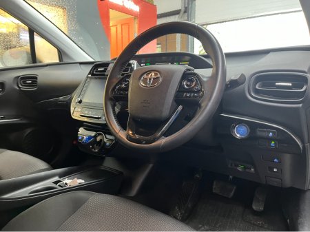 2022 Toyota Prius €21950 2022 TOYOTA PRIUS S 1.8 AUTOMATIC / CRUISE CONTROL / REVERSE CAMERA AND MORE €21,950 thumbnail