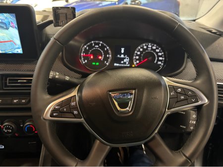 2023 Dacia Sandero COMFORT TCE 90 CVT MY2 MY21.5 5DR €13,999 thumbnail