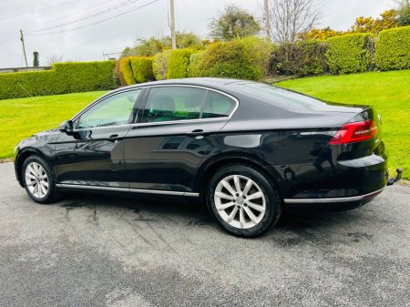 2016 Volkswagen Passat - thumbnail 18