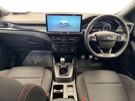 2025 Ford Focus - thumbnail 8