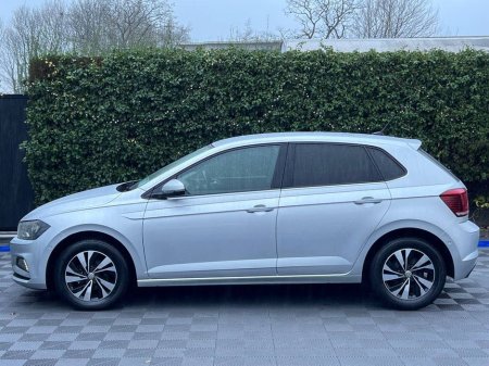 2019 Volkswagen Polo COMFORTLINE 1.0 TSI AUTO // FULL SERVICE HISTORY // 360 PARKING SENSORS // APPLE CARPLAY/ANDROID AUTO €15,900 thumbnail