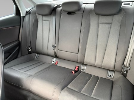 2017 Audi A4 - thumbnail 14