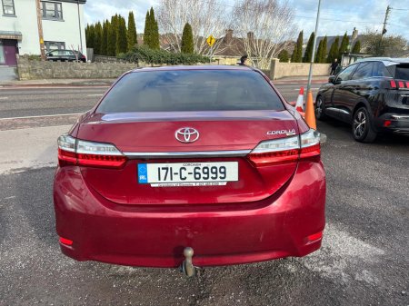 2017 Toyota Corolla - thumbnail 11