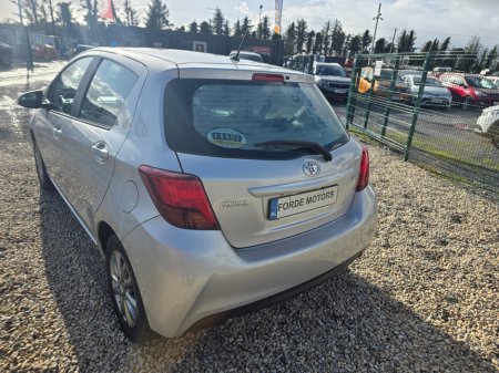 2016 Toyota Yaris 1.0 VVT-i 3Dr Luna €7,500