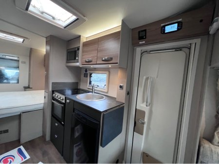 2021 Fiat Ducato 2021 (212) SWIFT EDGE 494 4 BERTH MOTORHOME €77,800 thumbnail