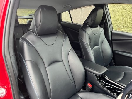 2018 Toyota Prius TOURING SELECTION AUTOMATIC 1.8 HYBRID PETROL //HIGH SPEC//FULL LEATHER HEATED SEATS//HEAD UP DISPLAY//ADAPTIVE CRUISE CONTROL//REVERSE CAMERA// €16,950 thumbnail