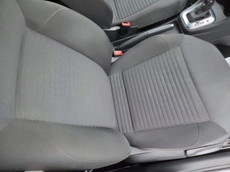 2012 Volkswagen Polo - thumbnail 16