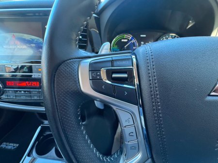 2019 Mitsubishi Outlander - thumbnail 30