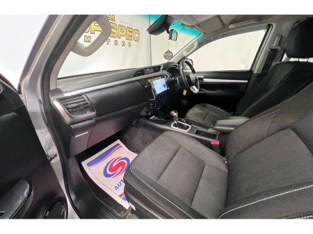 2024 Toyota Hilux Hilux Invicible 2.4tdi auto Double Cab €41,800 thumbnail