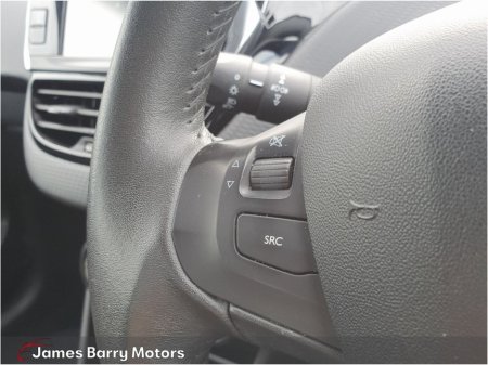 2016 Peugeot 208 - thumbnail 21