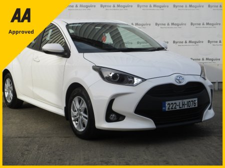 2022 Toyota Yaris 1.0 LUNA ONLY 23000 KMS, ALLOYS, BLUETOOTH, REVERSE CAMERA AND MORE,  FULLY SERVICED WITH 12 MONTHS WARRANTY AND 12 MONTHS AA COVER !!