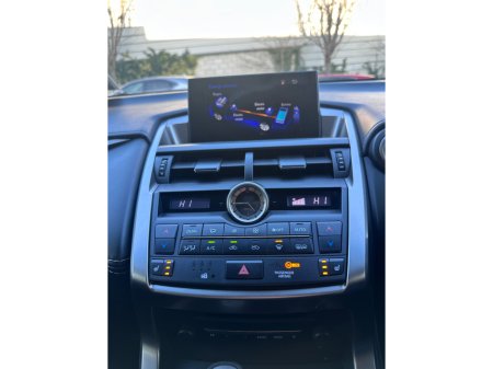 2015 Lexus NX 300 h - thumbnail 11