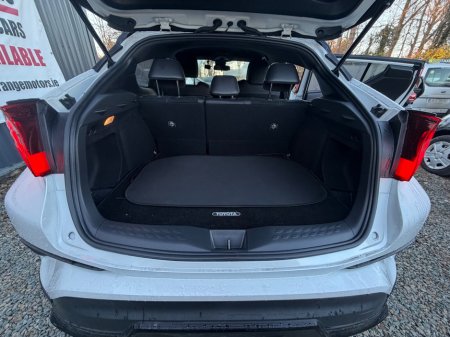 2023 Toyota C-HR 1.8 HYBRID LUNA €31,999 thumbnail