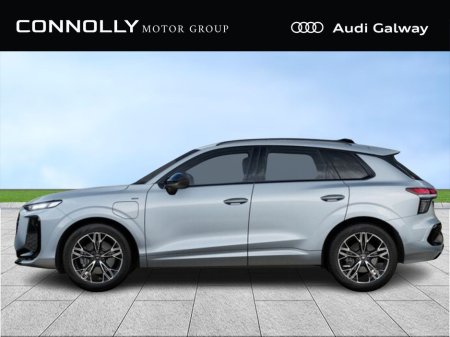 2026 Audi Q3 €544 p/m - E-HYBRID S LINE 200kW A/T €59,950