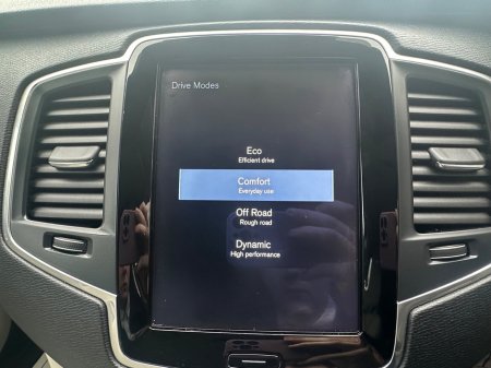 2017 Volvo XC90 D5 (235hp) AWD Momentum Geartronic thumbnail