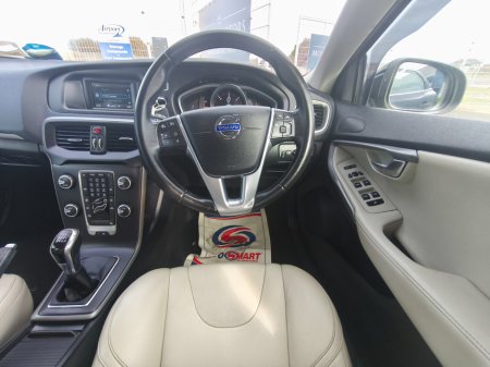 2016 Volvo V40 D2 (120hp) SE+Leather €7,999 thumbnail