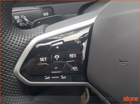 2023 Volkswagen Arteon 1.4TSI PHEV 218HP R-LINE €40,900 thumbnail