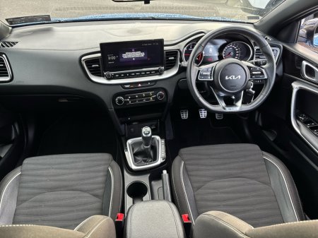2024 Kia Ceed 1.6 D MHEV GTL MY23 5 €26,950 thumbnail