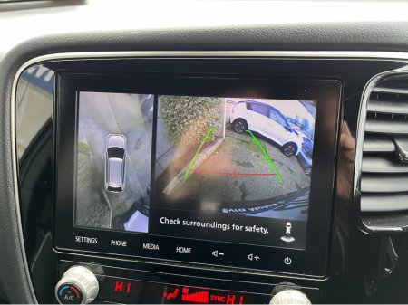 2021 Mitsubishi Outlander - thumbnail 21