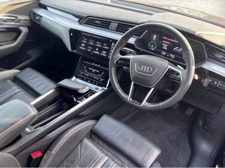 2022 Audi e-tron - thumbnail 7