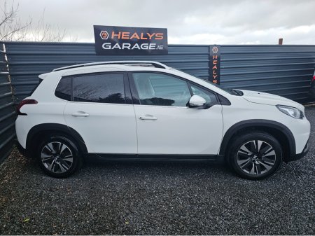 2018 Peugeot 2008 - thumbnail 2