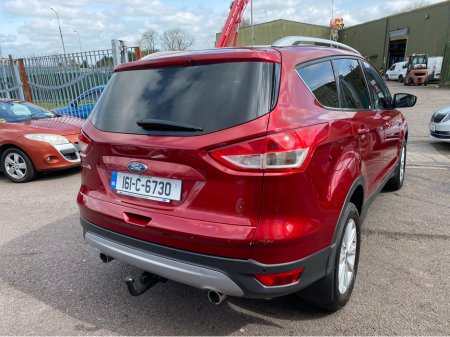 2016 Ford Kuga - thumbnail 5