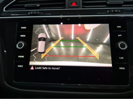 2021 Volkswagen Tiguan - thumbnail 8