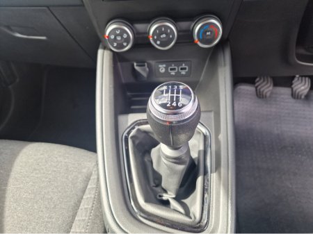 2022 Renault Clio - thumbnail 26