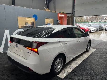 2022 Toyota Prius €21950 2022 TOYOTA PRIUS S 1.8 AUTOMATIC / CRUISE CONTROL / REVERSE CAMERA AND MORE €21,950 thumbnail