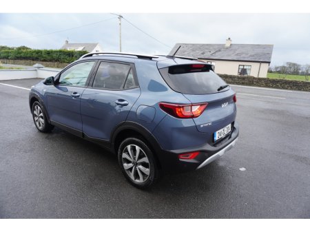 2024 Kia Stonic - thumbnail 6