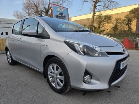 2013 Toyota Yaris - thumbnail 15