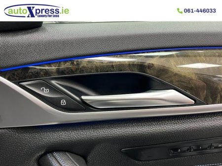 2018 BMW 5 Series - thumbnail 34