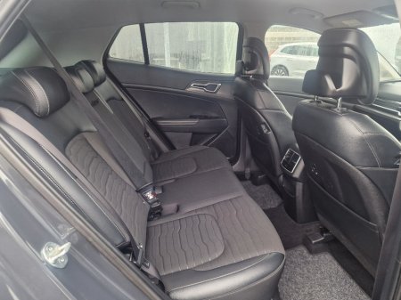 2022 Kia Sportage - thumbnail 17