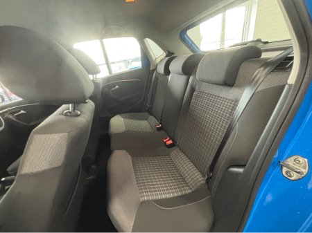 2015 Volkswagen Polo - thumbnail 11