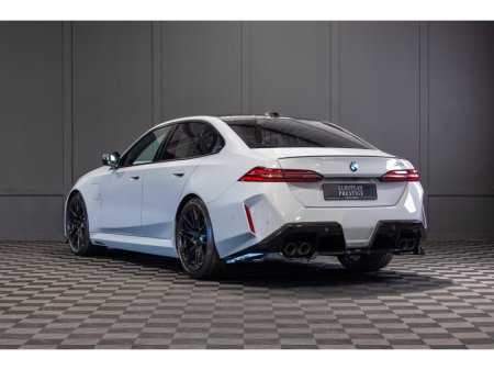 2025 BMW M5  €134,950