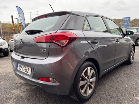 2017 Hyundai i20 1.2 Deluxe €9,750 thumbnail