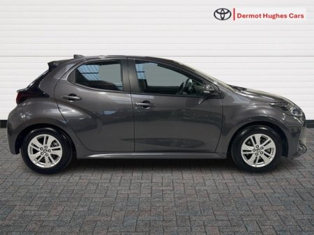 2023 Toyota Yaris 1.5 HYBRID LUNA AUTO €19,250