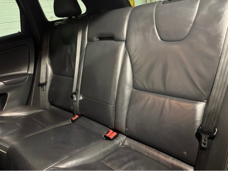 2016 Volvo XC60 - thumbnail 23