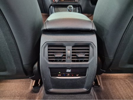 2019 BMW 3 Series 320D G20 SPORT AUTOMATIC **ORIGINAL IRISH CAR / LOW MILEAGE / 18" ALLOYS / APPLE CARPLAY / CRUISE CONTROL / FULL BLACK LEATHER / HEATED SEATS / SAT NAV / REVERSE CAMERA / FULL BMW SERVICE RECORD** €27,900 thumbnail