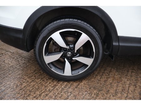 2017 Nissan Qashqai N-CONNECTA 360  Great Spec Exceptional Condition! €13,995 thumbnail