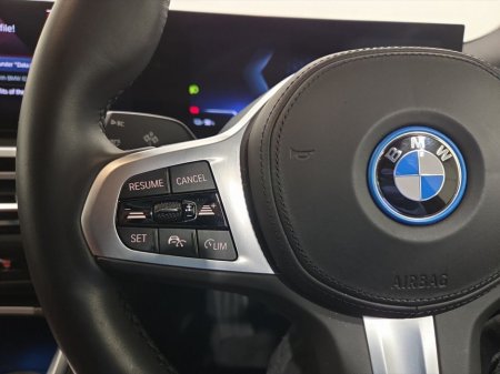 2022 BMW i4 - thumbnail 17