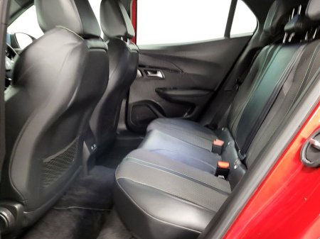 2020 Peugeot 2008 - thumbnail 8