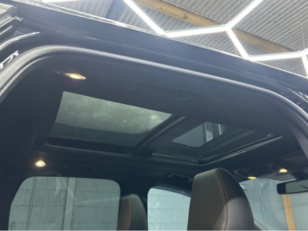 2018 Ford Kuga 1.5 TDCI 120PS FW FWD 4DR ST-LINE €18,500 thumbnail