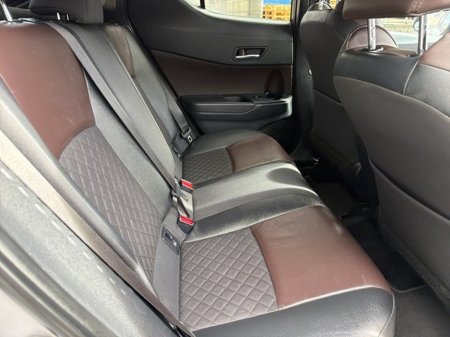 2018 Toyota C-HR - thumbnail 14