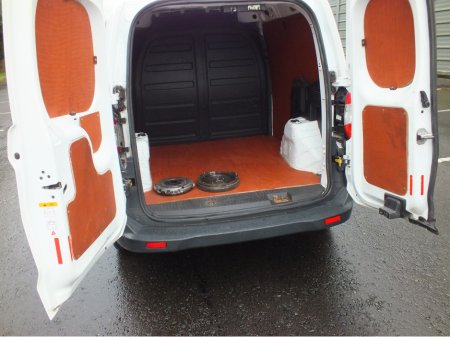 2015 Ford Transit Courier BASE TDCI €7,950 thumbnail