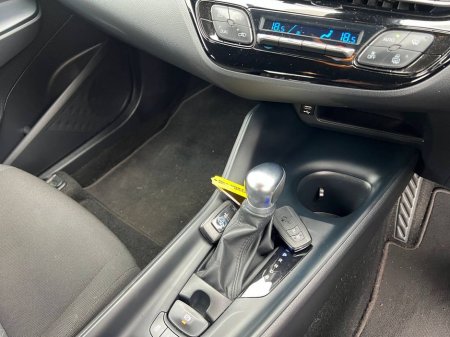 2020 Toyota C-HR - thumbnail 11