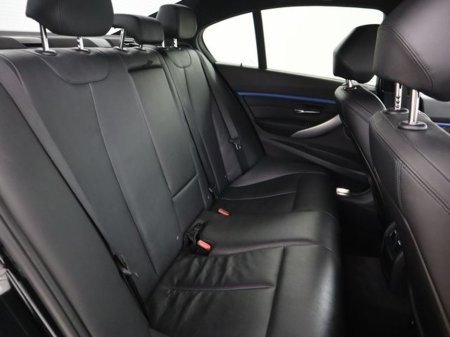 2015 BMW 3 Series - thumbnail 13