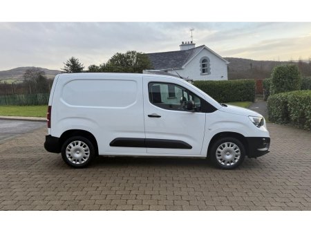 2022 Opel Combo - thumbnail 5